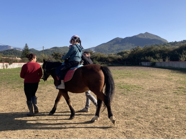 Centre d’Ogotaï :  de l’équitation pour tous