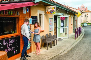 Quand les cafés et bistrots redonnent de la vie dans les villages ruraux