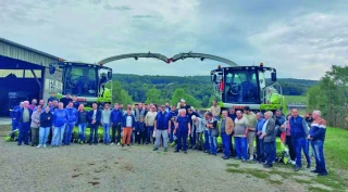 Deux nouvelles ensileuses à la Cuma des Chambarands drômois