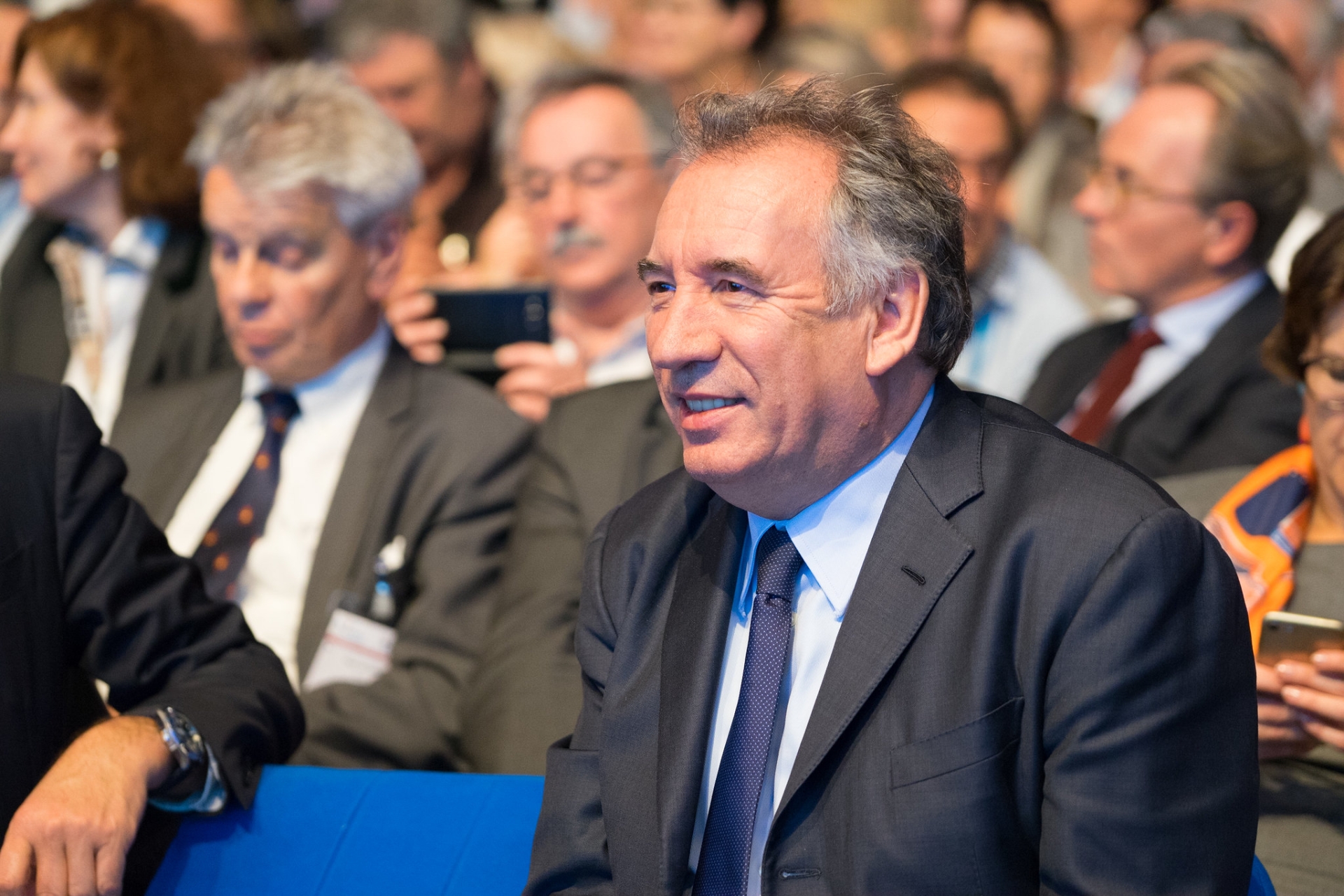 François Bayrou veut un gouvernement expérimenté